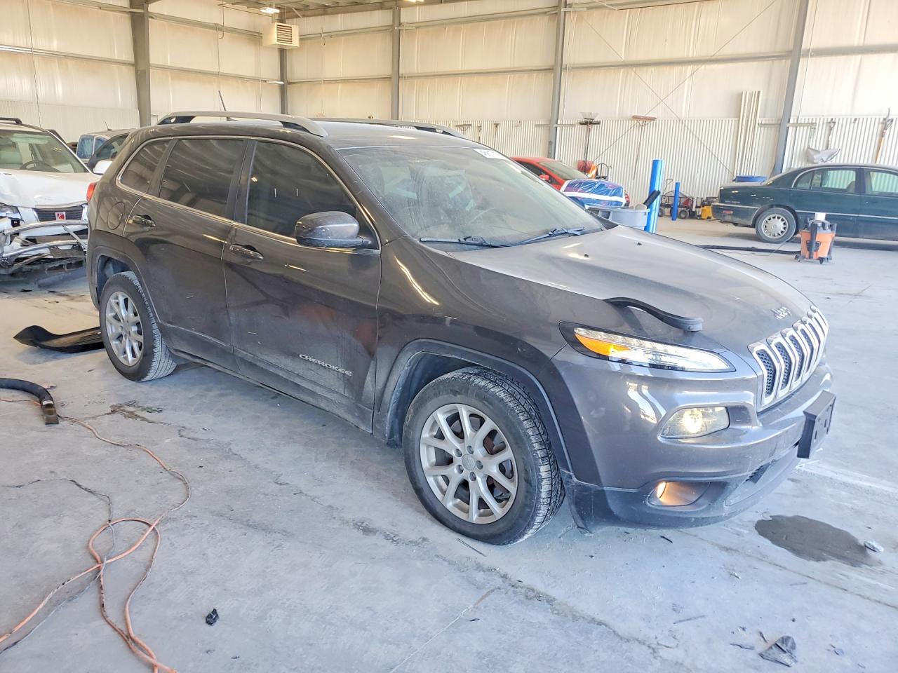2017 JEEP CHEROKEE LATITUDE photo 10