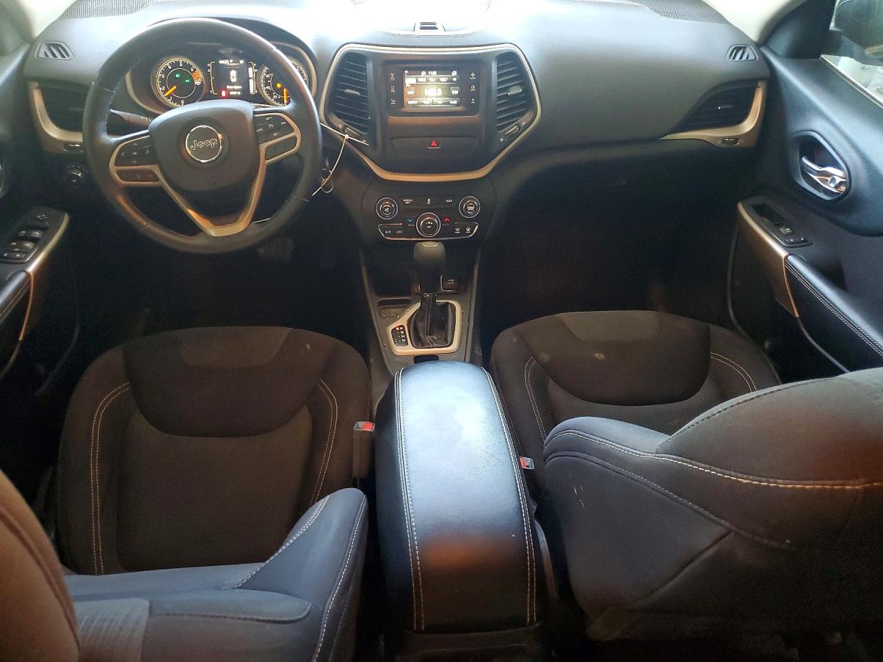 2017 JEEP CHEROKEE LATITUDE photo 22