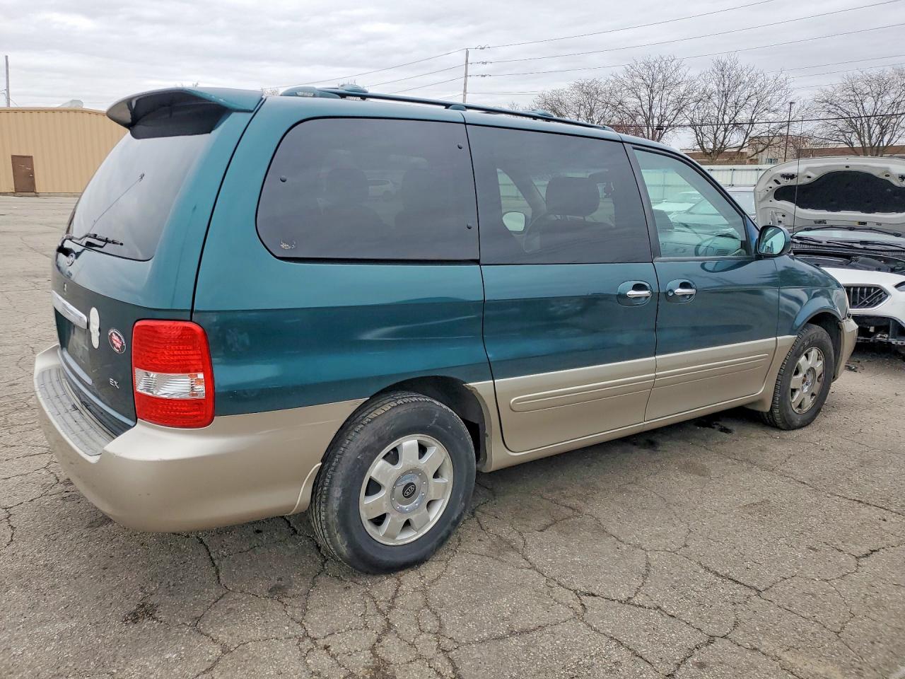 2003 KIA SEDONA LX photo 3
