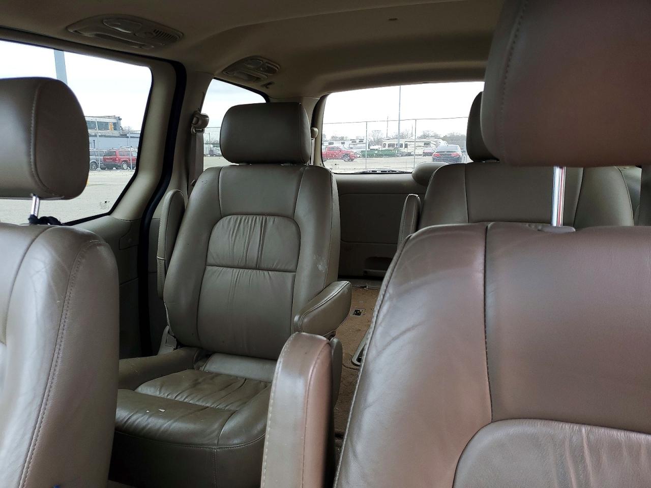 2003 KIA SEDONA LX photo 10
