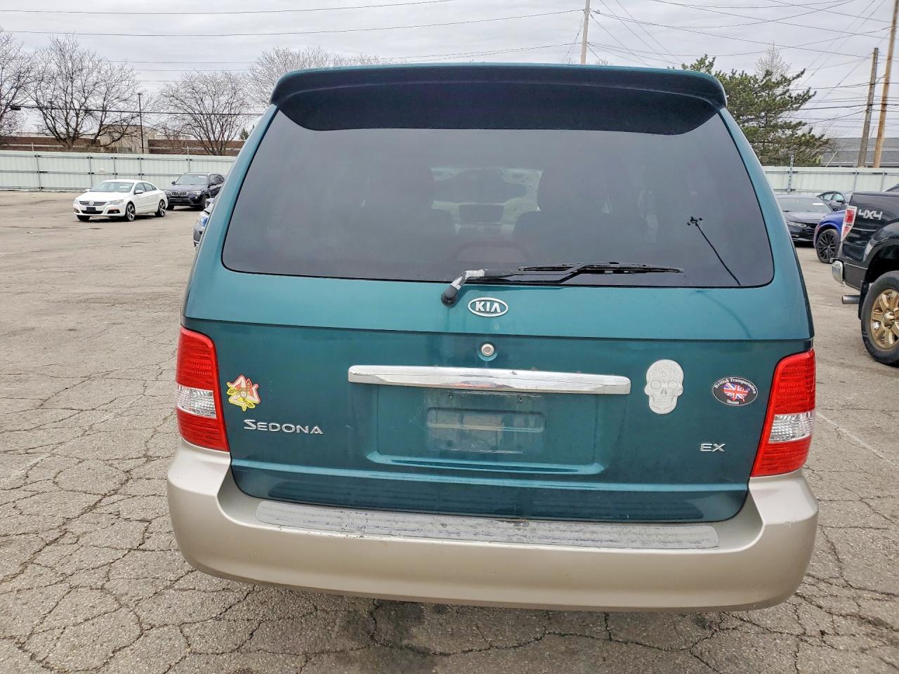 2003 KIA SEDONA LX photo 6