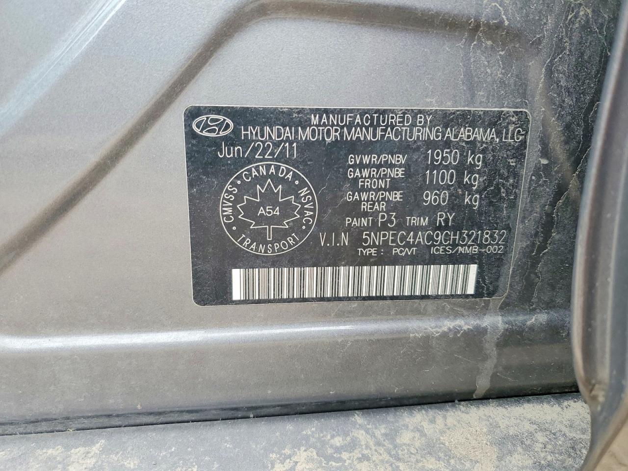 2012 HYUNDAI SONATA SE photo 34