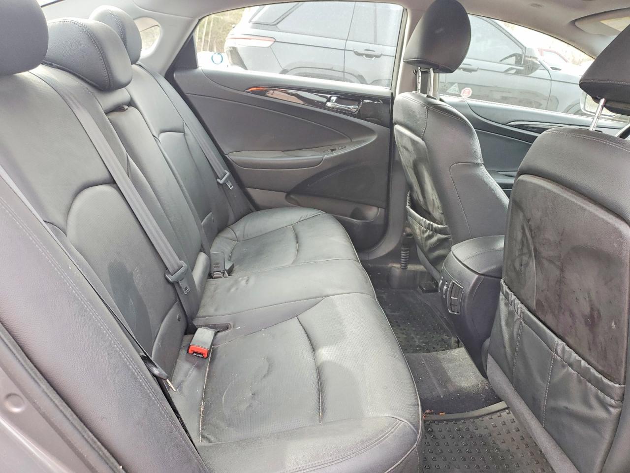 2012 HYUNDAI SONATA SE photo 28
