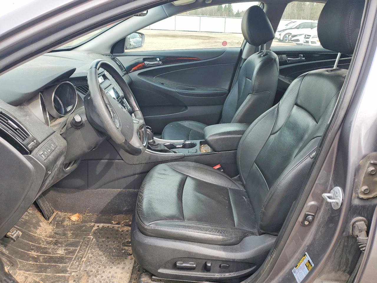 2012 HYUNDAI SONATA SE photo 19