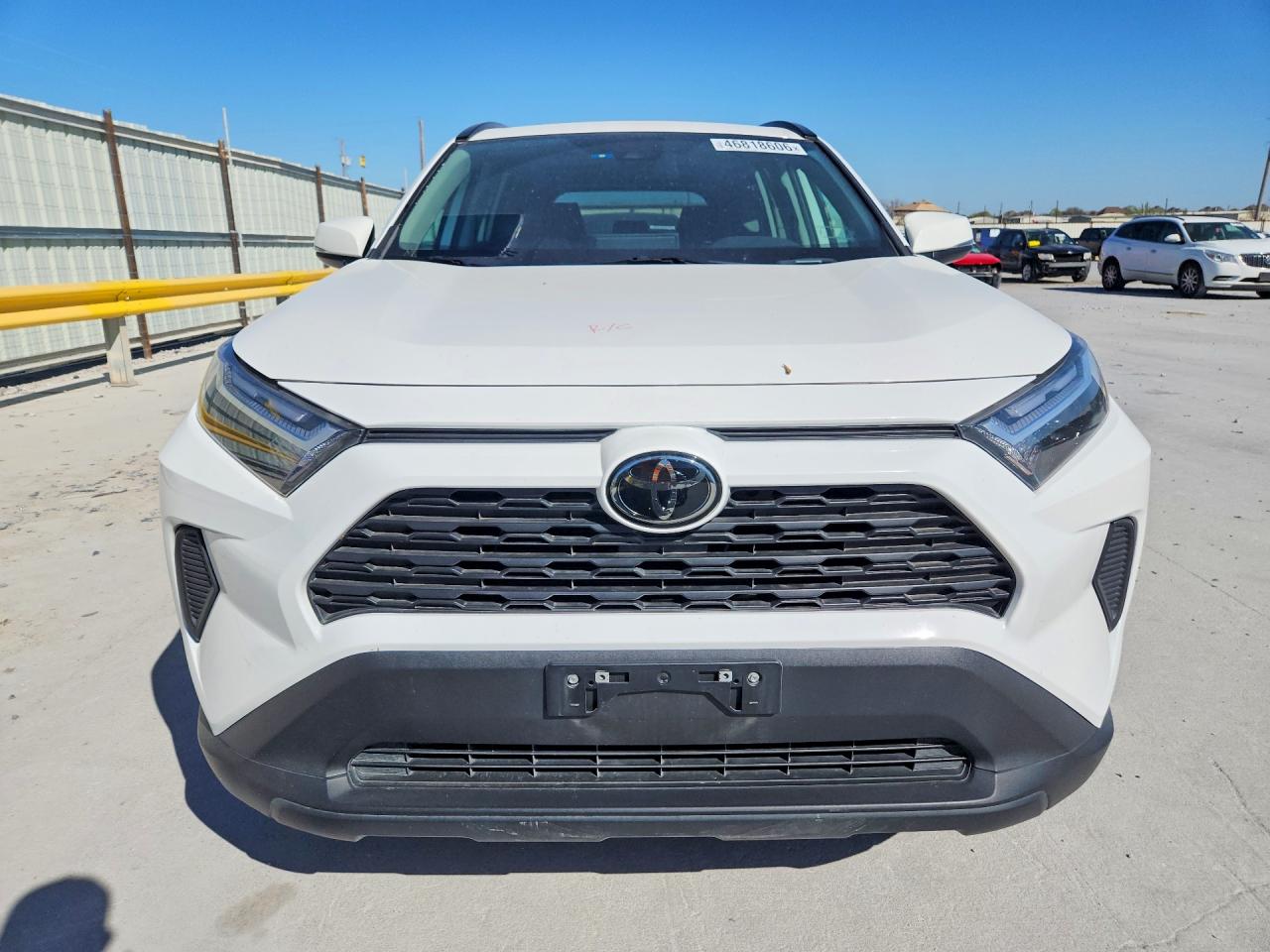 2024 TOYOTA RAV4 XLE photo 5