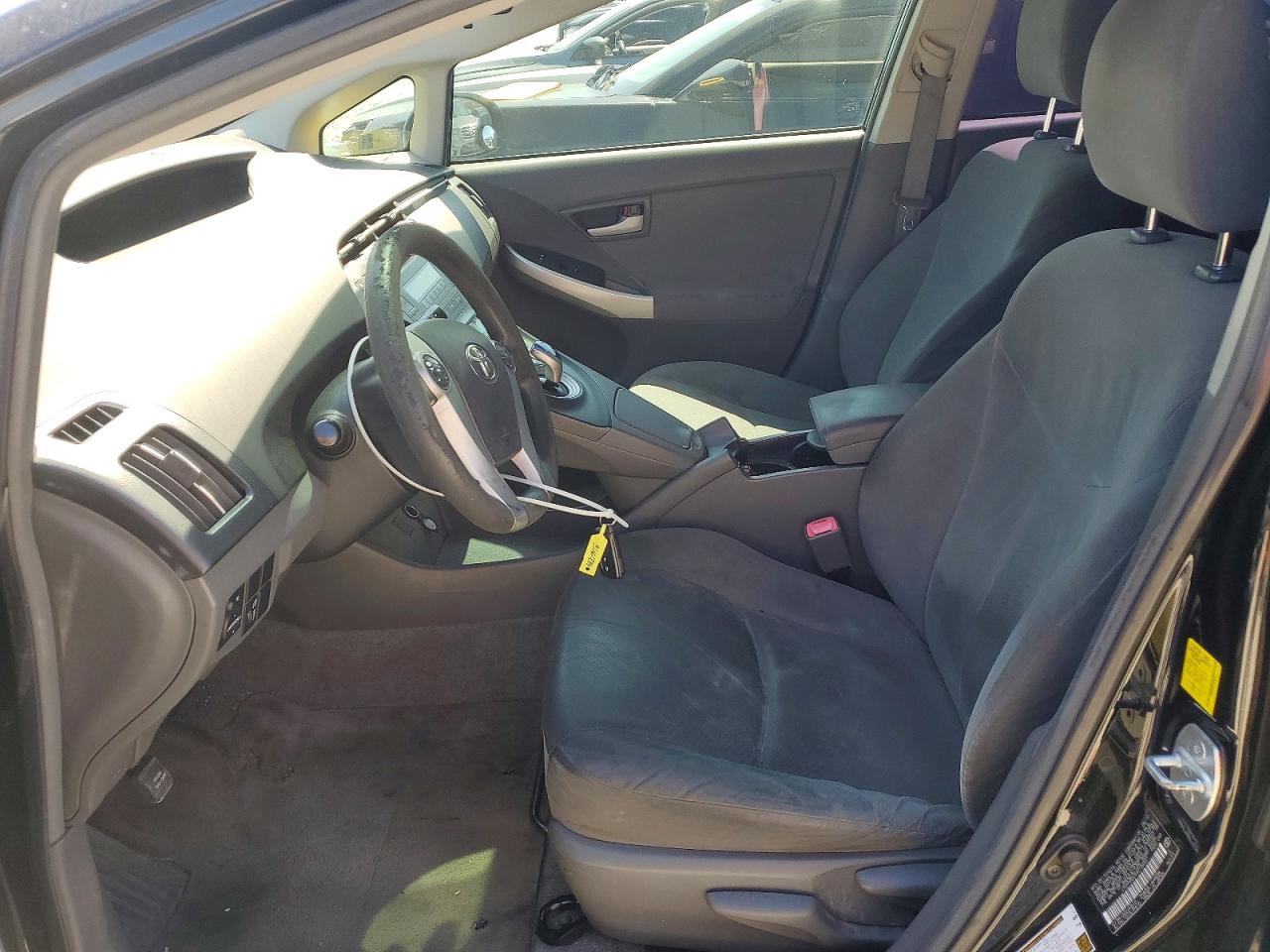 2010 TOYOTA PRIUS II photo 7