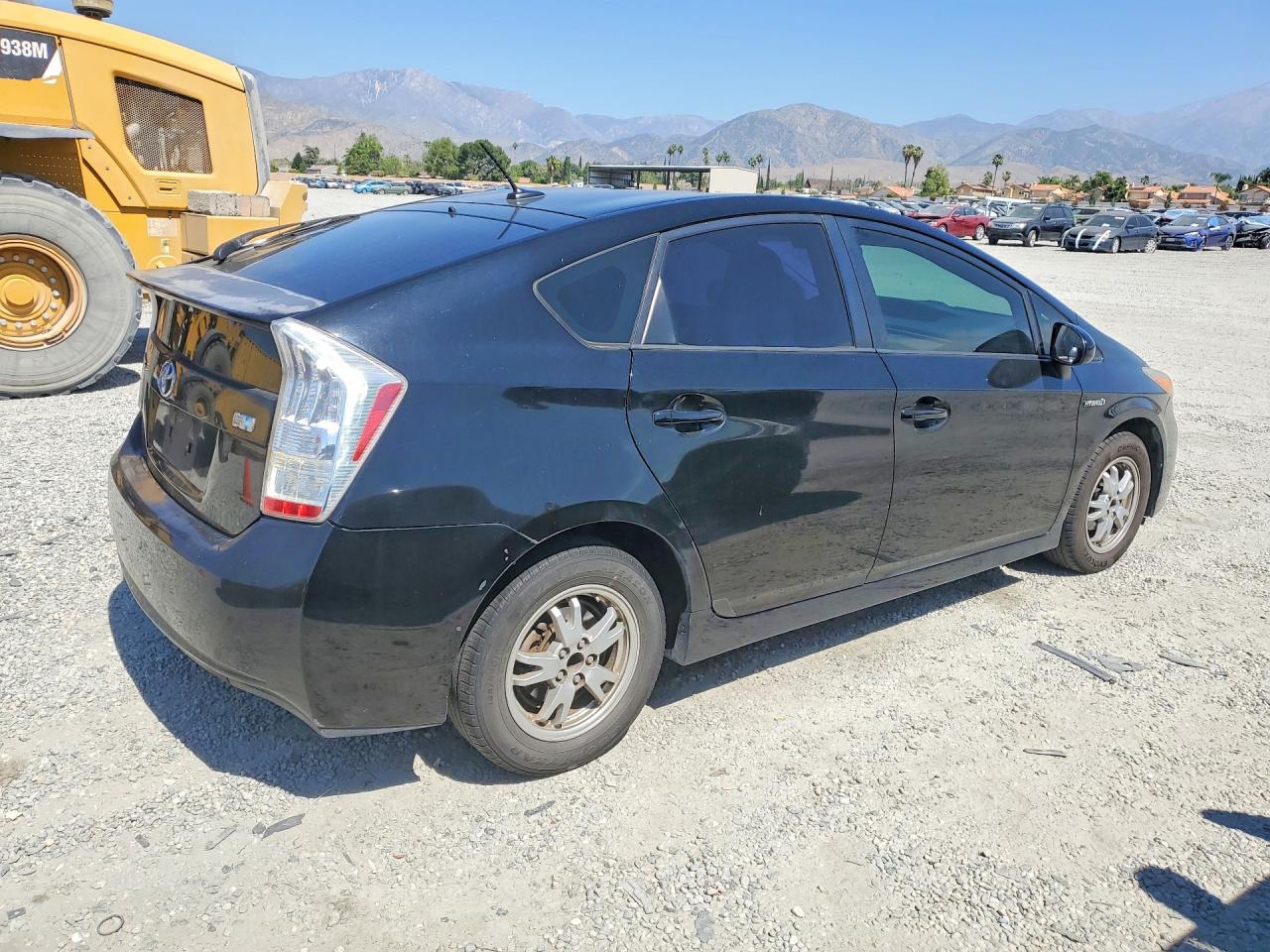 2010 TOYOTA PRIUS II photo 3