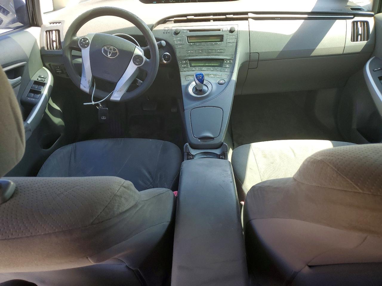 2010 TOYOTA PRIUS II photo 8