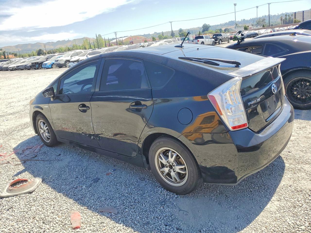 2010 TOYOTA PRIUS II photo 2
