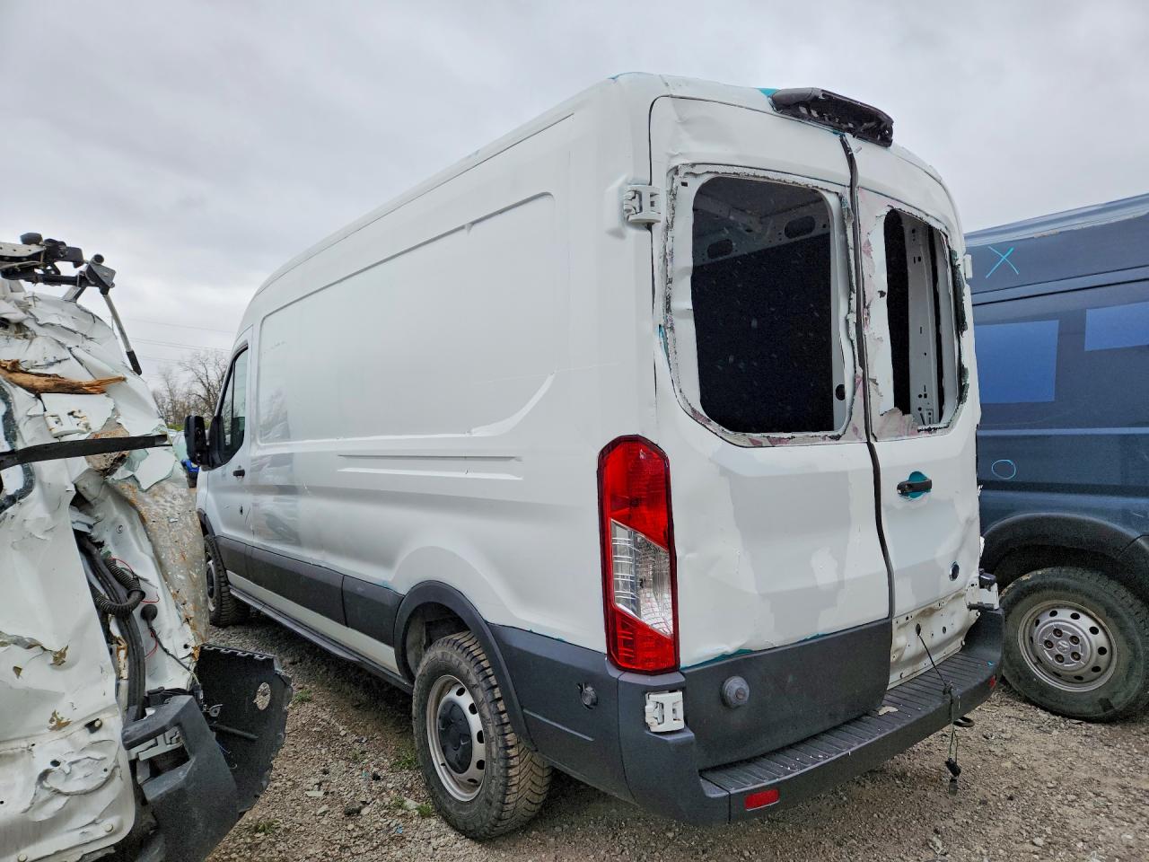 2020 FORD TRANSIT 250 DELIVERY VAN photo 4