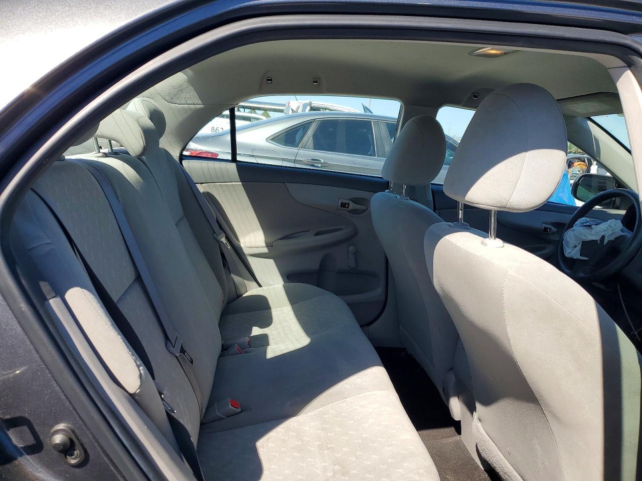2010 TOYOTA COROLLA BASE photo 10