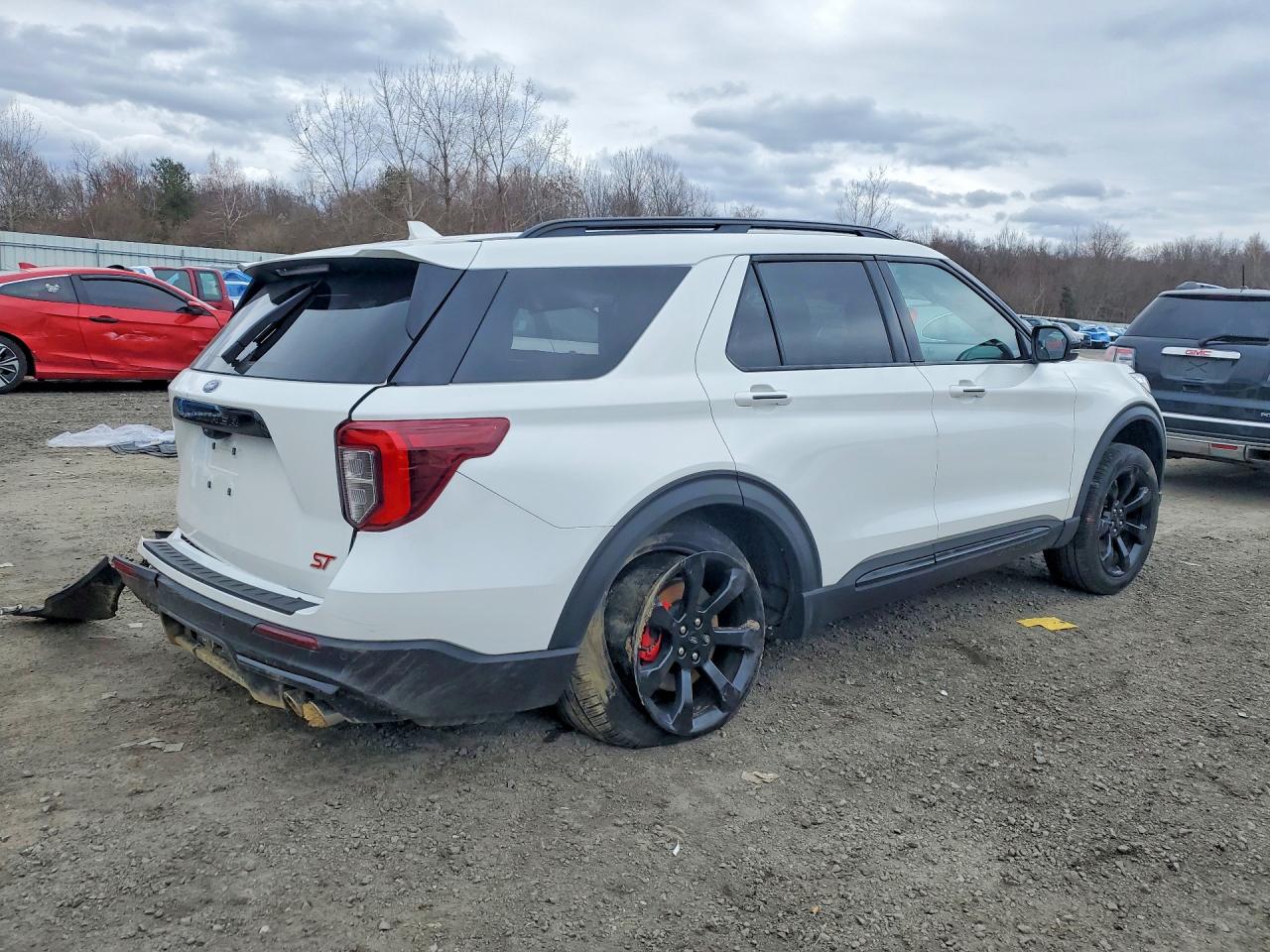 2023 FORD EXPLORER ST photo 5