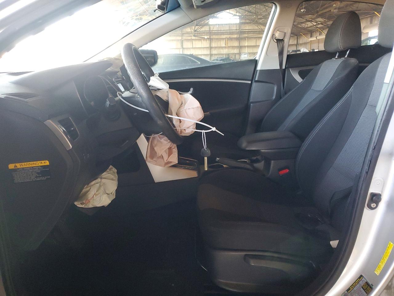 2013 HYUNDAI ELANTRA GT BASE photo 7