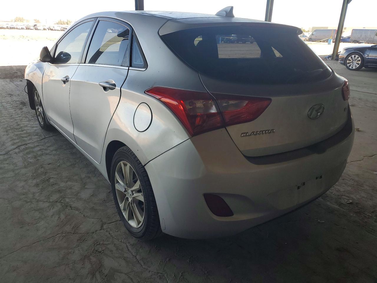 2013 HYUNDAI ELANTRA GT BASE photo 2