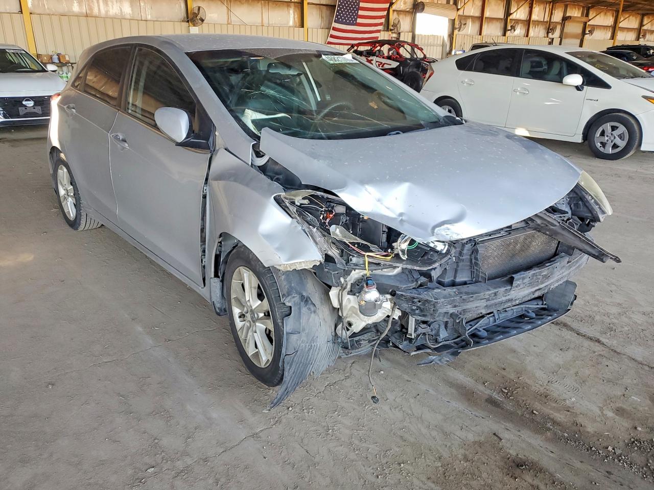 2013 HYUNDAI ELANTRA GT BASE photo 4