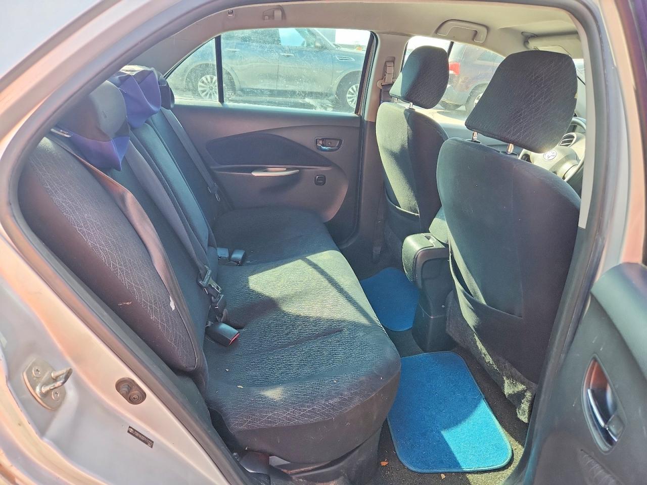 2007 TOYOTA YARIS BASE photo 10