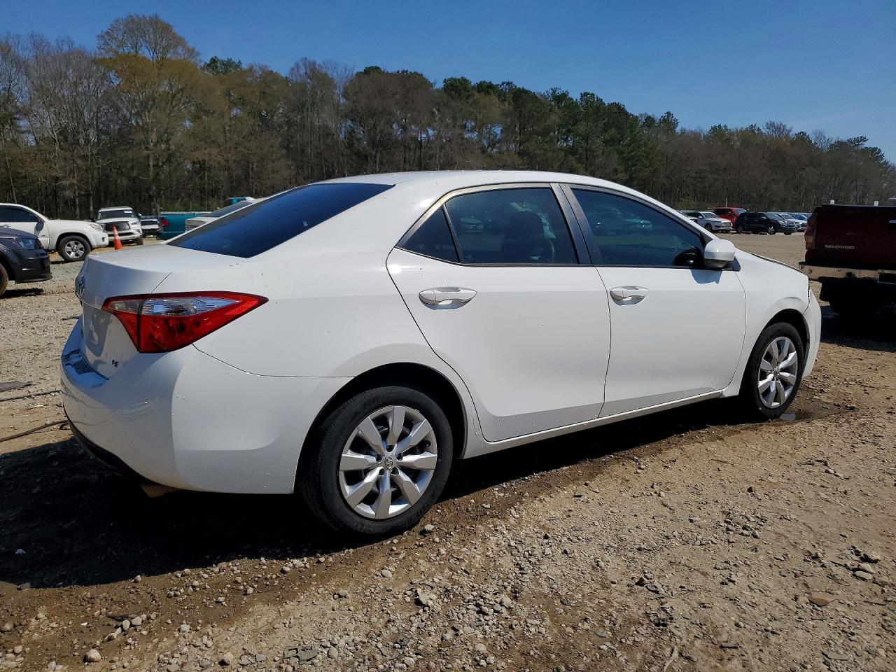2015 TOYOTA COROLLA LE photo 5