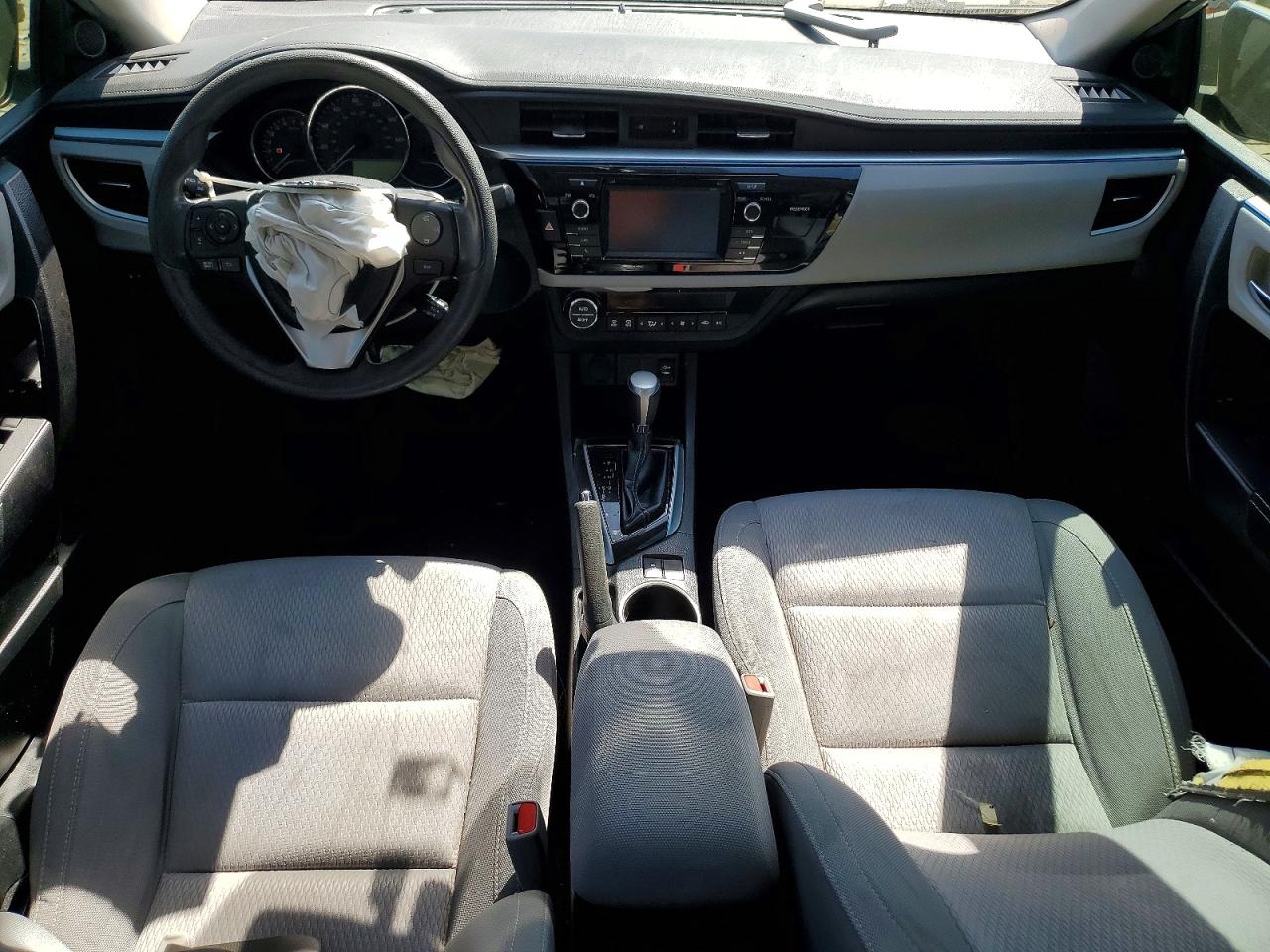 2015 TOYOTA COROLLA LE photo 15