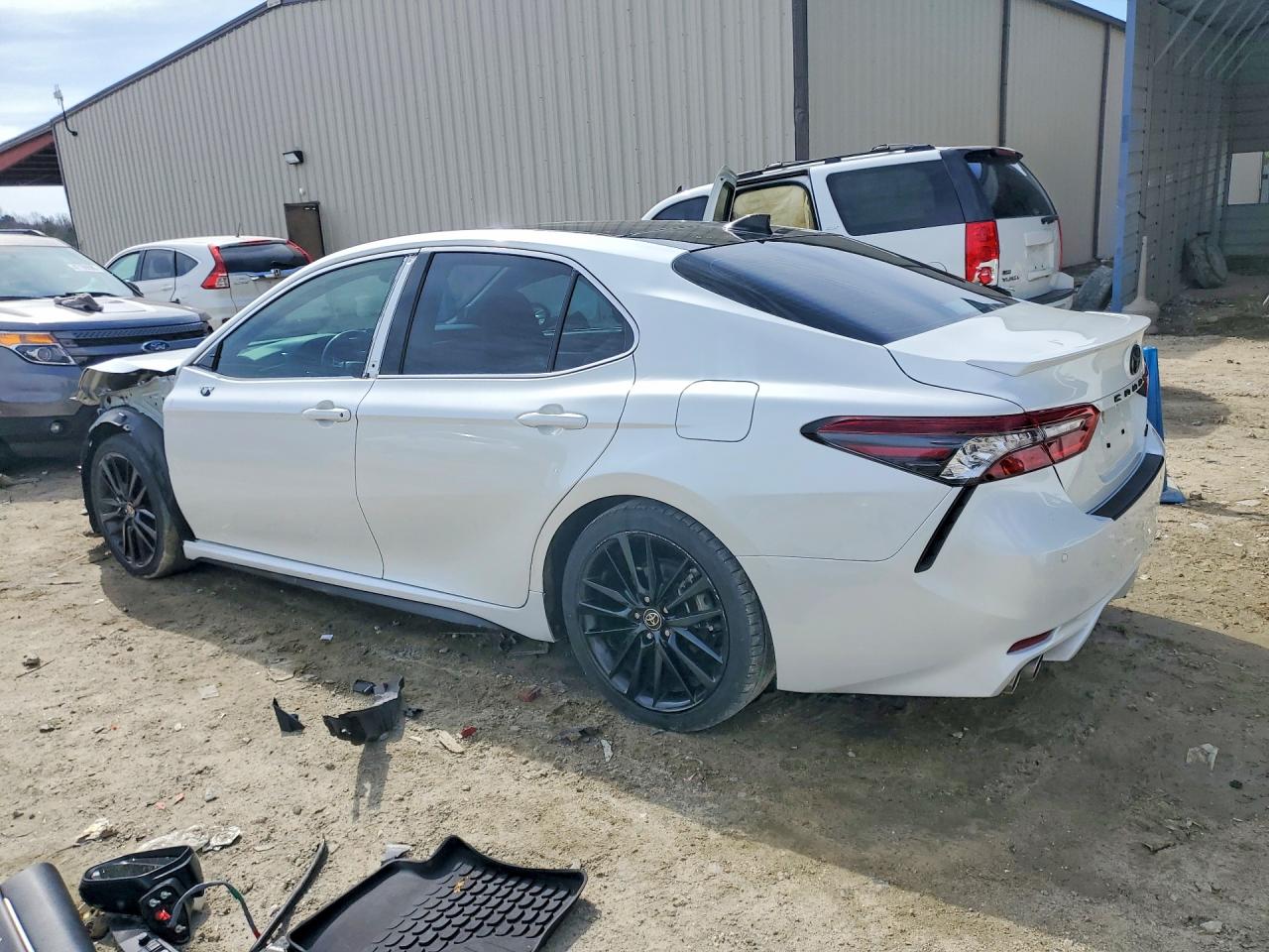2022 TOYOTA CAMRY XSE V6 photo 3