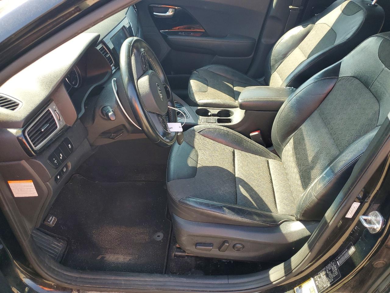 2017 KIA NIRO EX photo 7