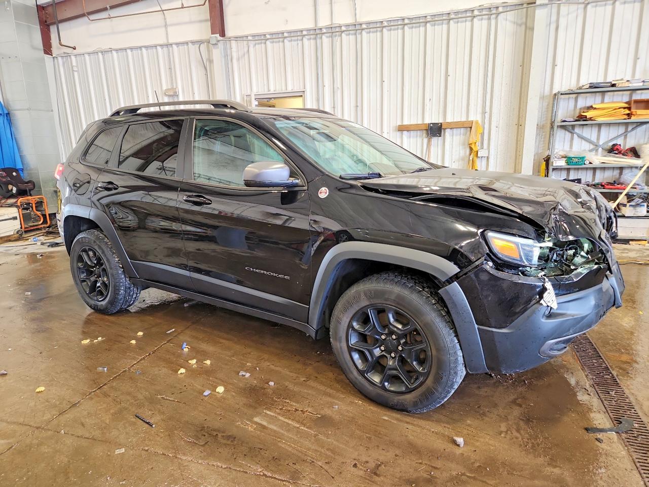 2019 JEEP CHEROKEE TRAILHAWK photo 10