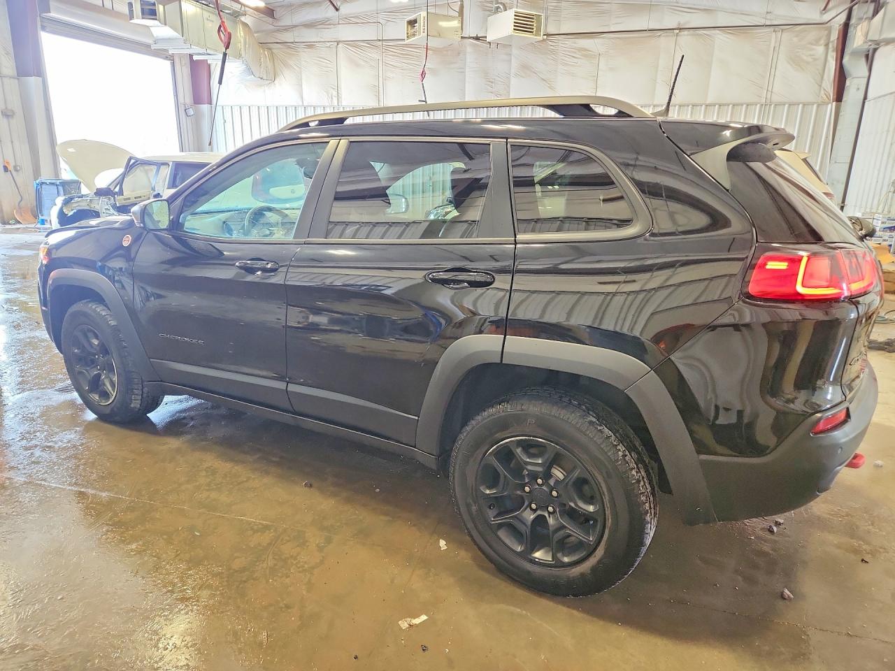2019 JEEP CHEROKEE TRAILHAWK photo 4