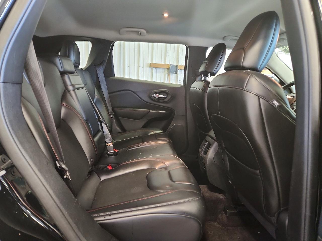 2019 JEEP CHEROKEE TRAILHAWK photo 31