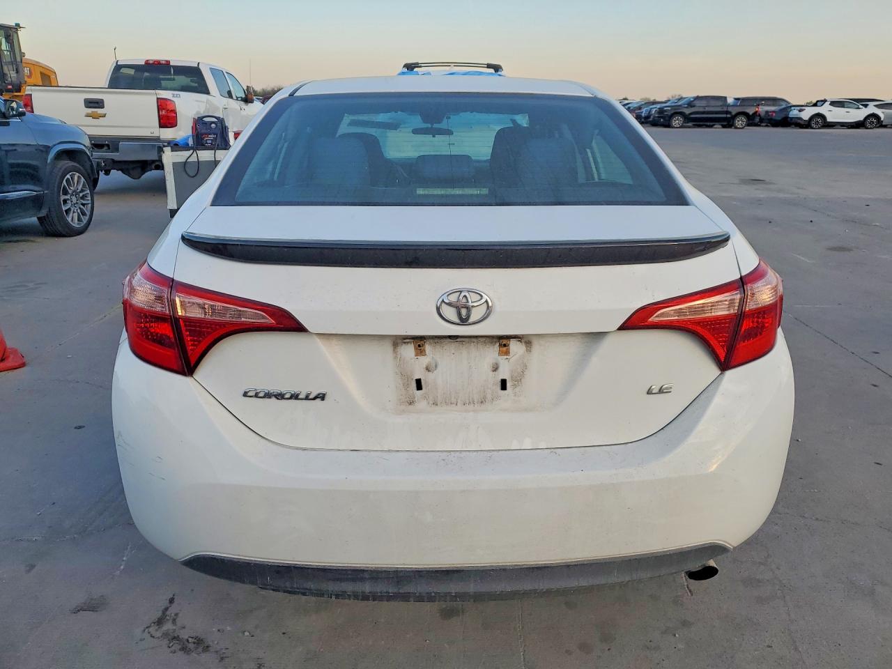 2019 TOYOTA COROLLA LE photo 11