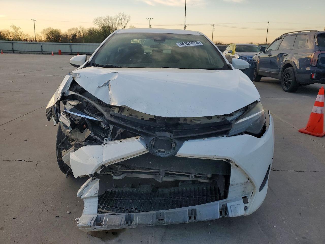 2019 TOYOTA COROLLA LE photo 9