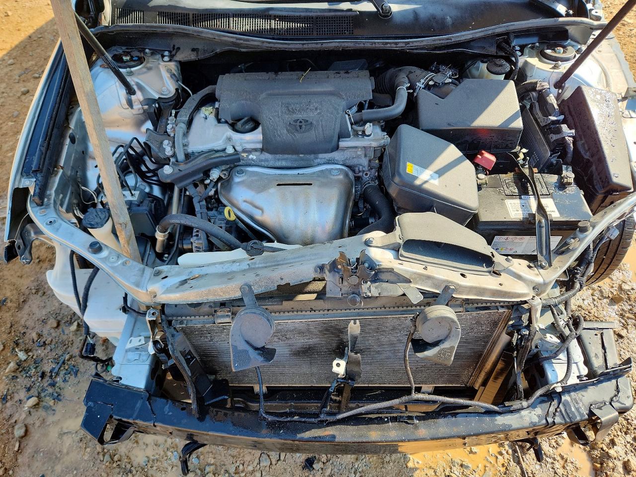2016 TOYOTA CAMRY SE photo 11