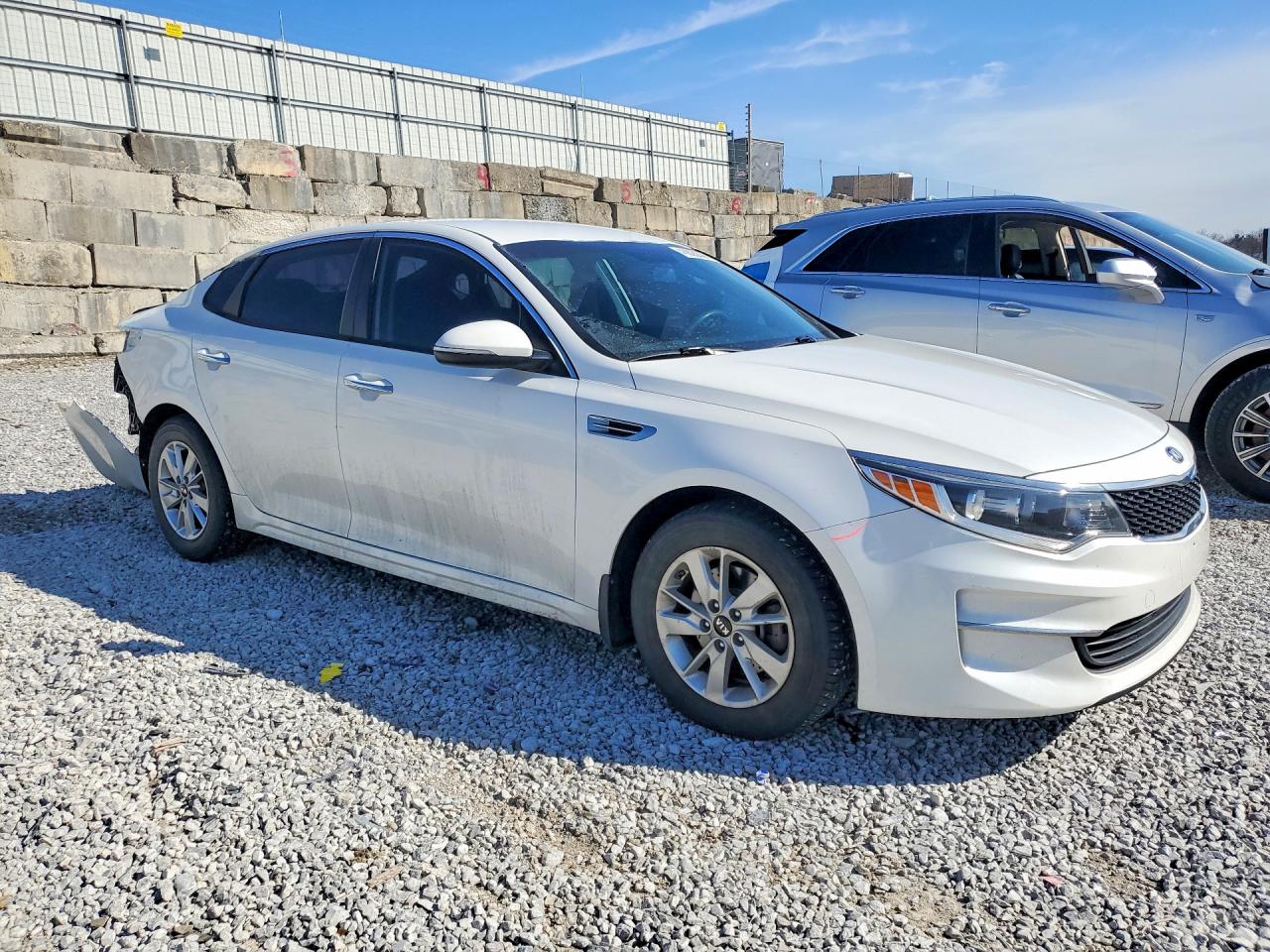 2016 KIA OPTIMA LX photo 10