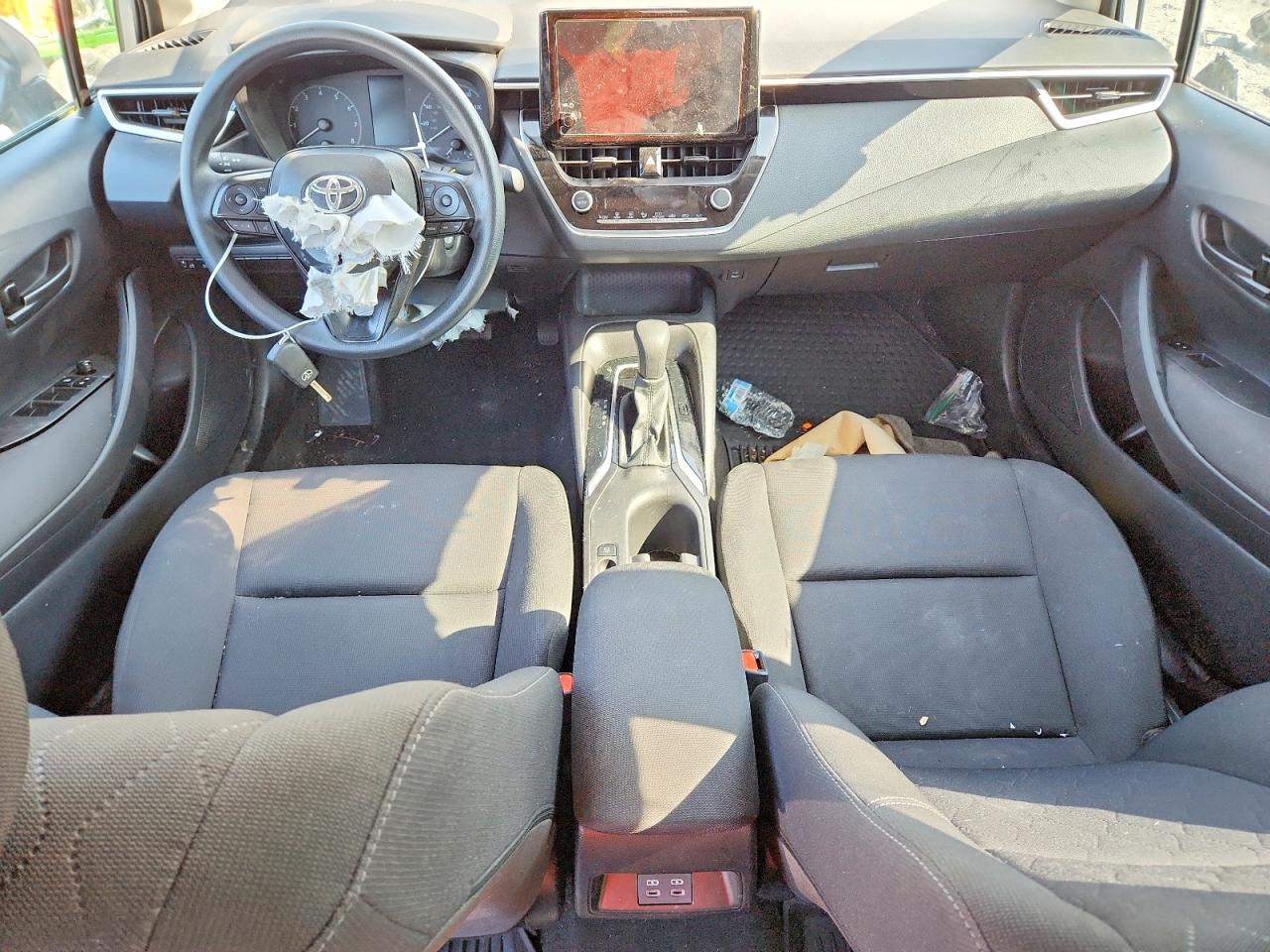 2024 TOYOTA COROLLA LE photo 22
