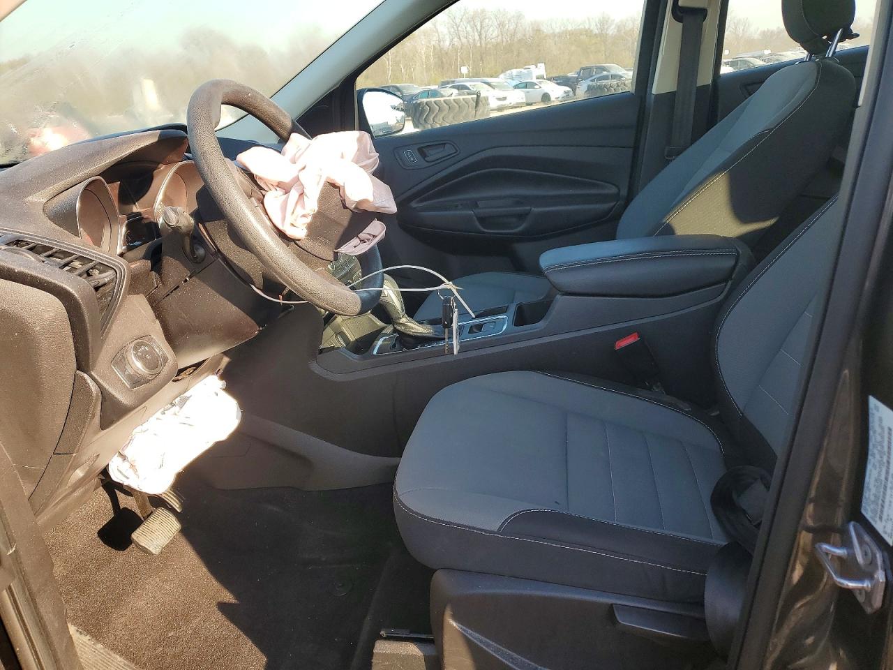 2019 FORD ESCAPE S photo 19