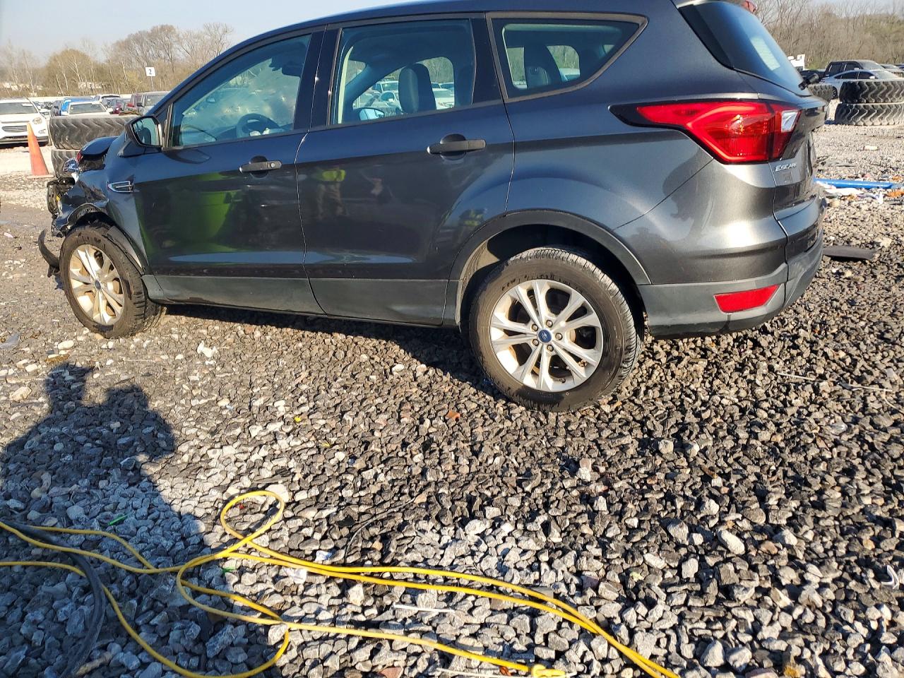 2019 FORD ESCAPE S photo 4