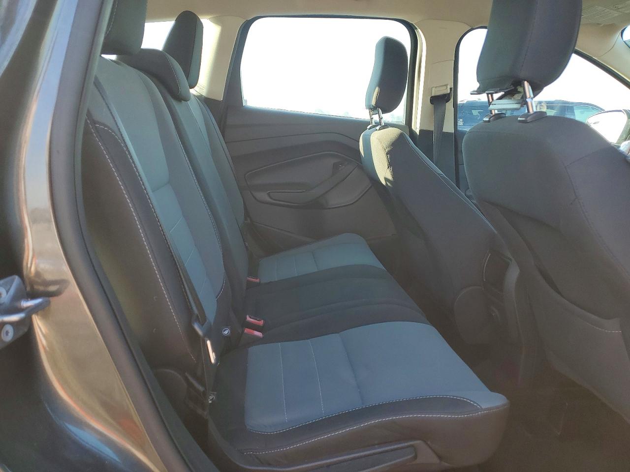 2019 FORD ESCAPE S photo 31