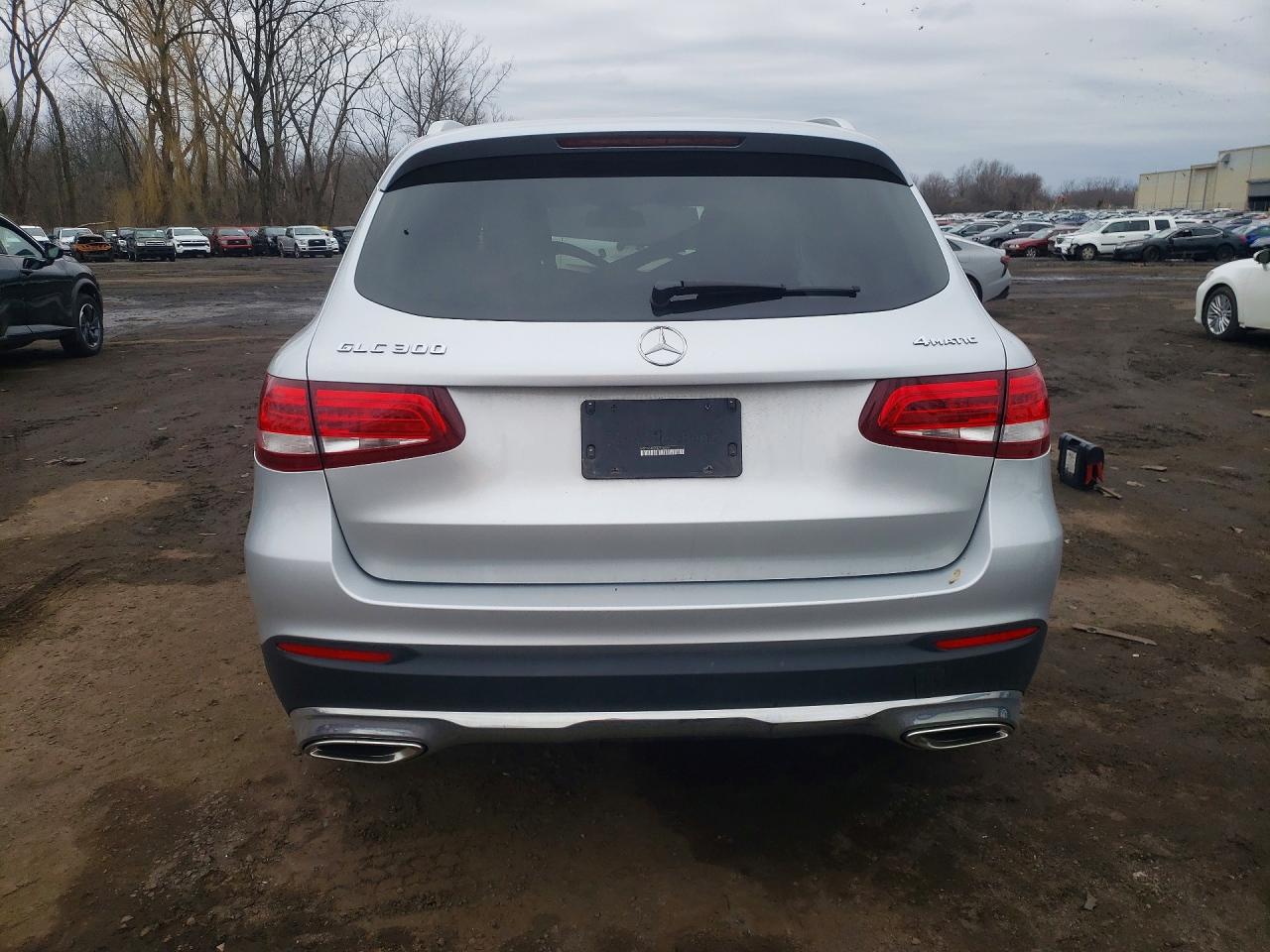 2018 MERCEDES-BENZ GLC 300 4MATIC photo 6