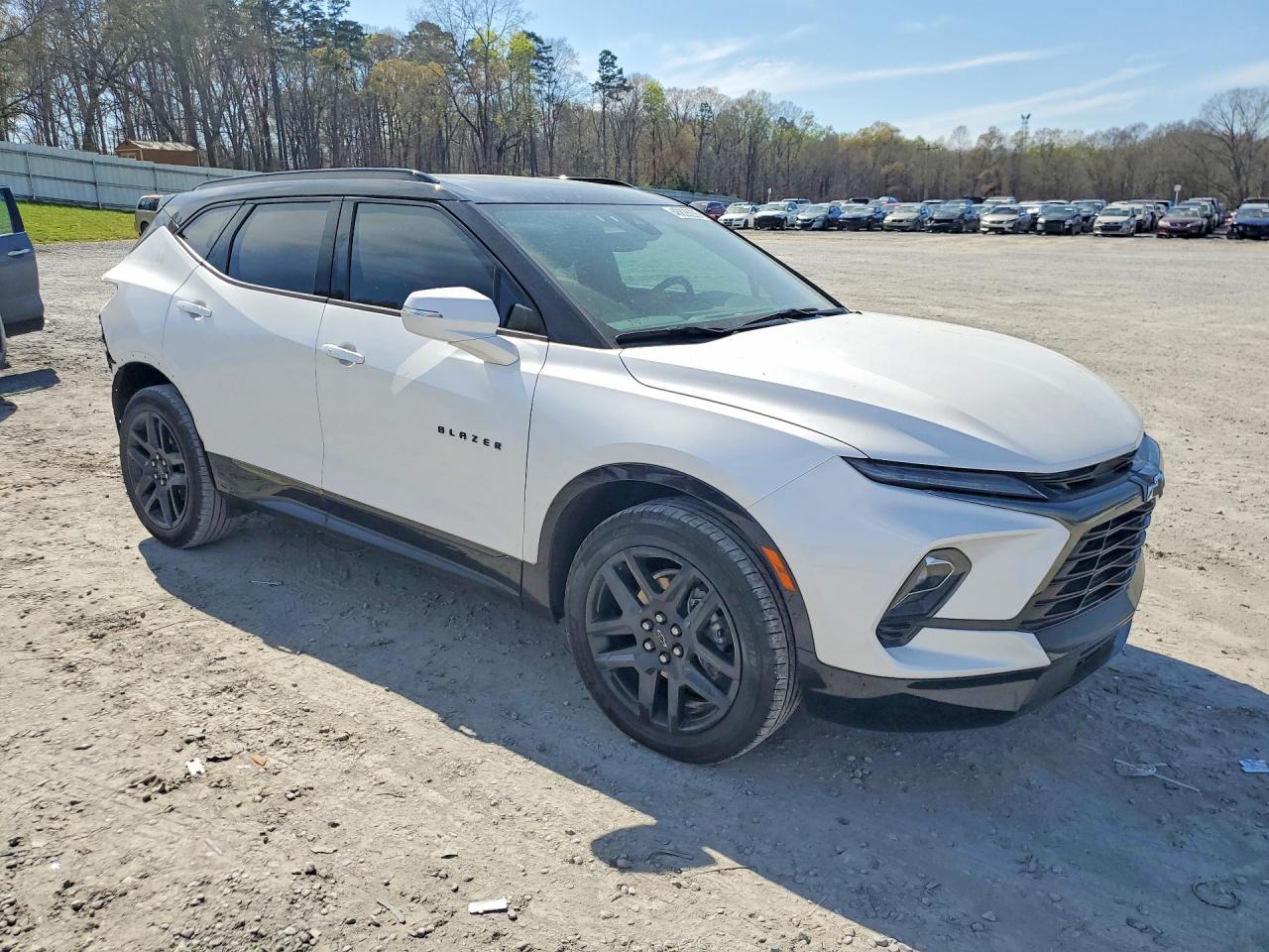 2025 CHEVROLET BLAZER RS photo 4