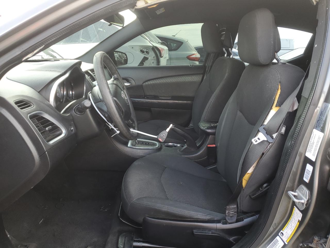2013 DODGE AVENGER SE photo 19