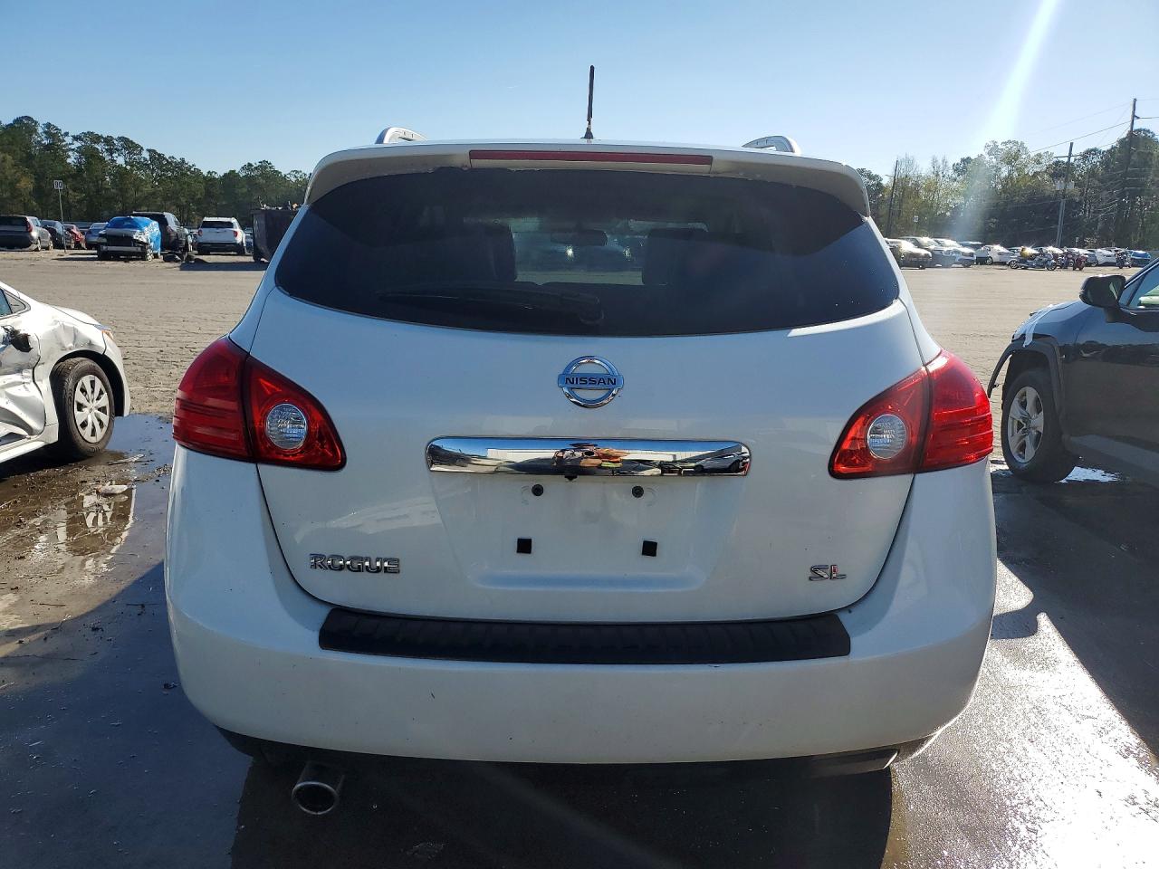 2013 NISSAN ROGUE S photo 11