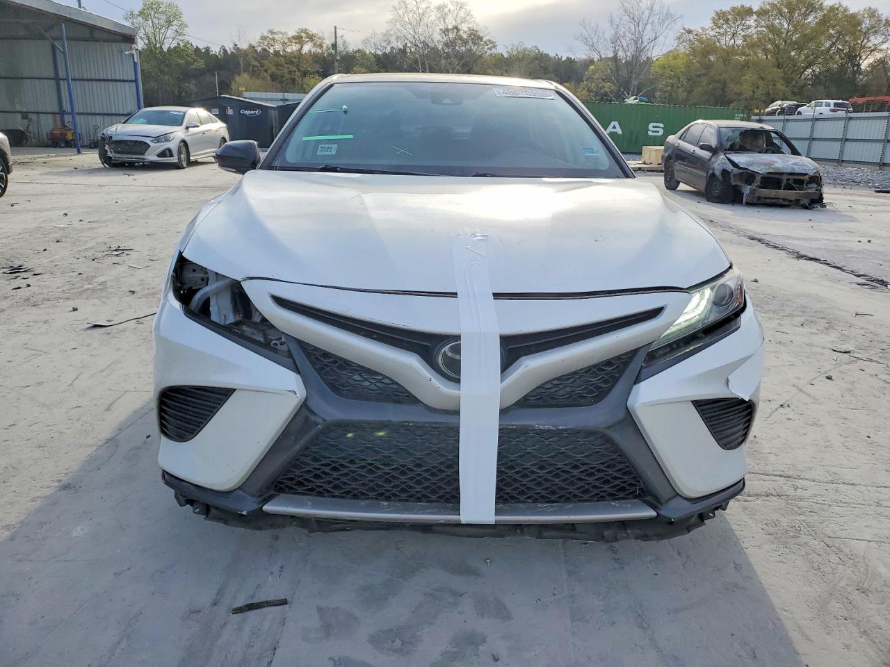 2019 TOYOTA CAMRY XSE photo 9