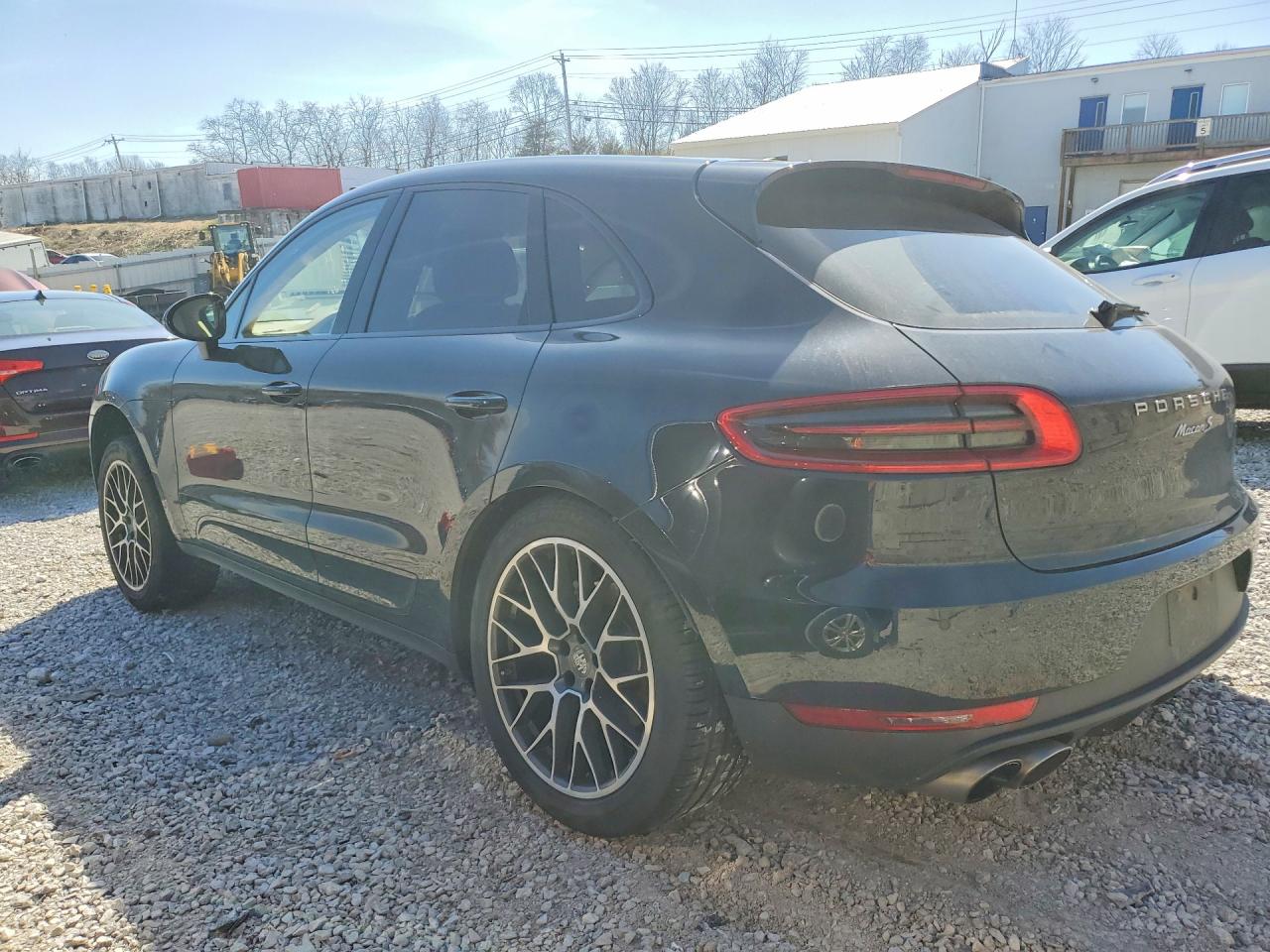 2016 PORSCHE MACAN S photo 2