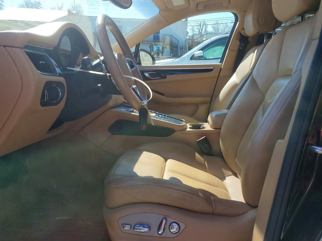 2016 PORSCHE MACAN S photo 7