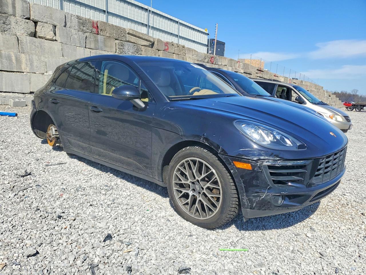 2016 PORSCHE MACAN S photo 4