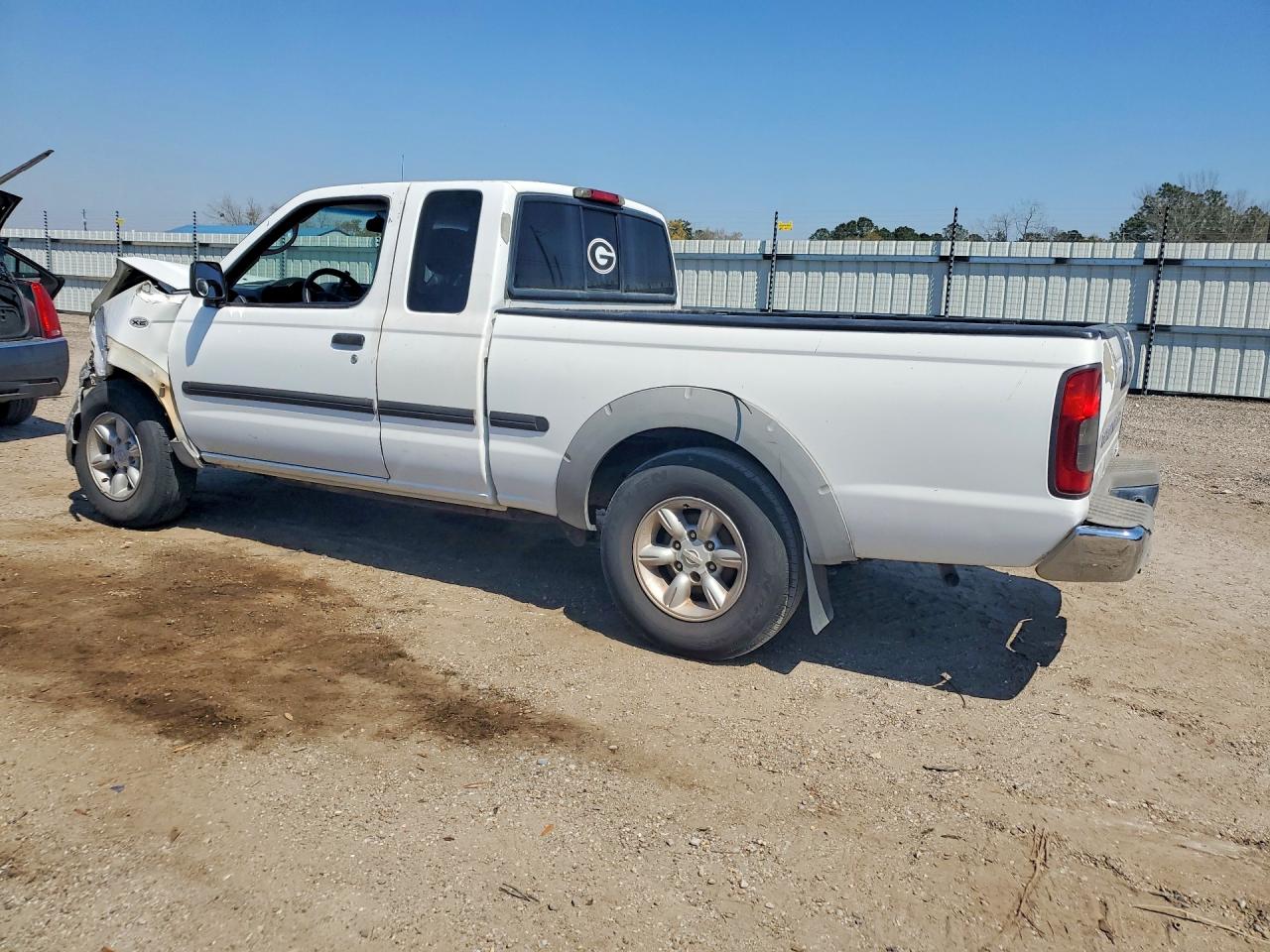 2002 NISSAN FRONTIER STANDARD photo 5
