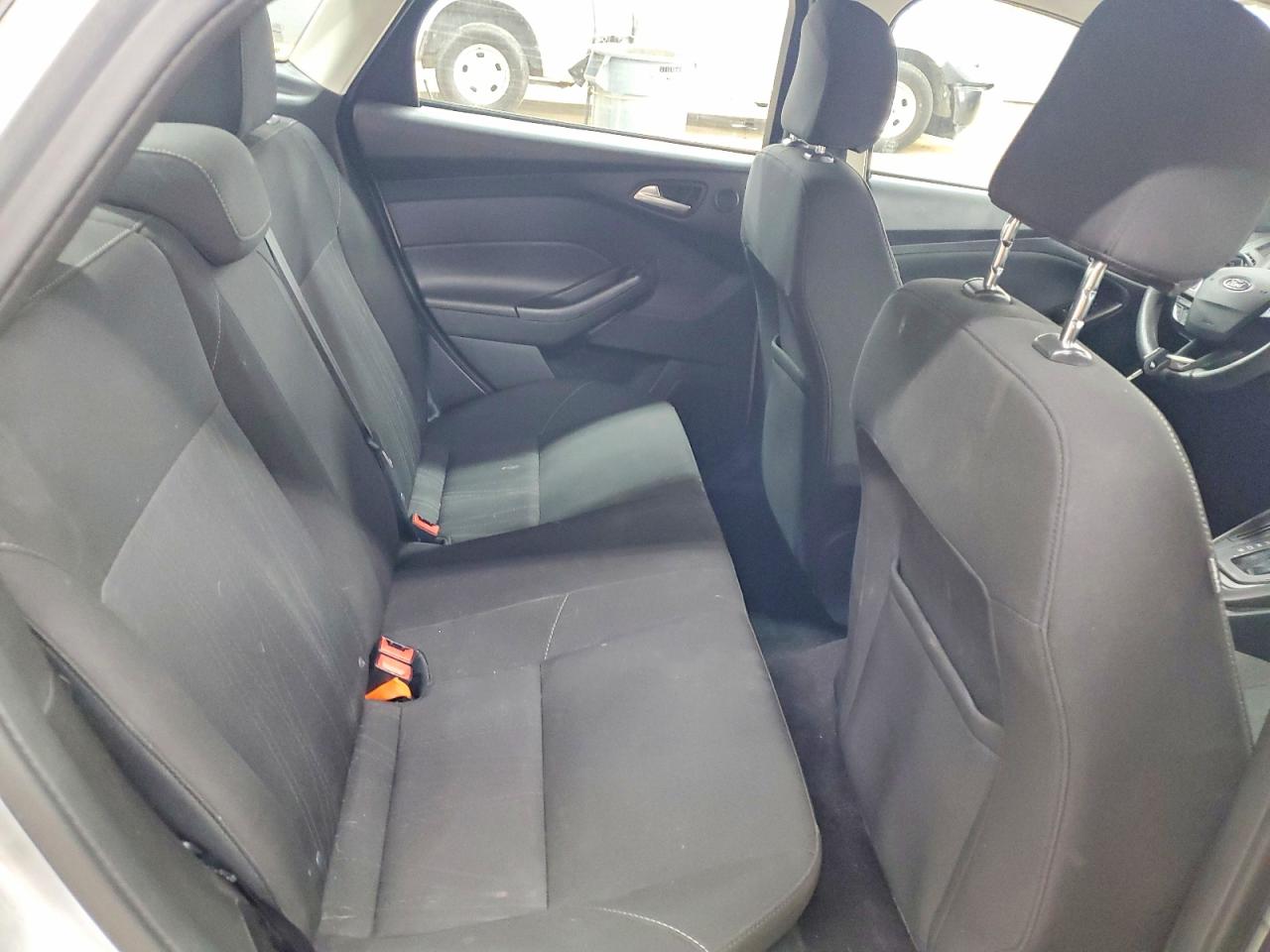 2017 FORD FOCUS SEL photo 19