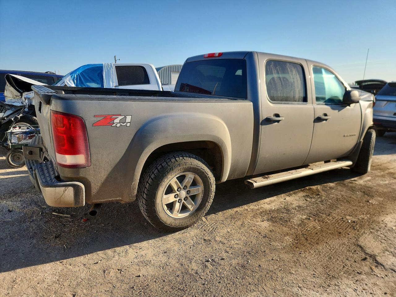 2012 GMC SIERRA K1500 SLE photo 5