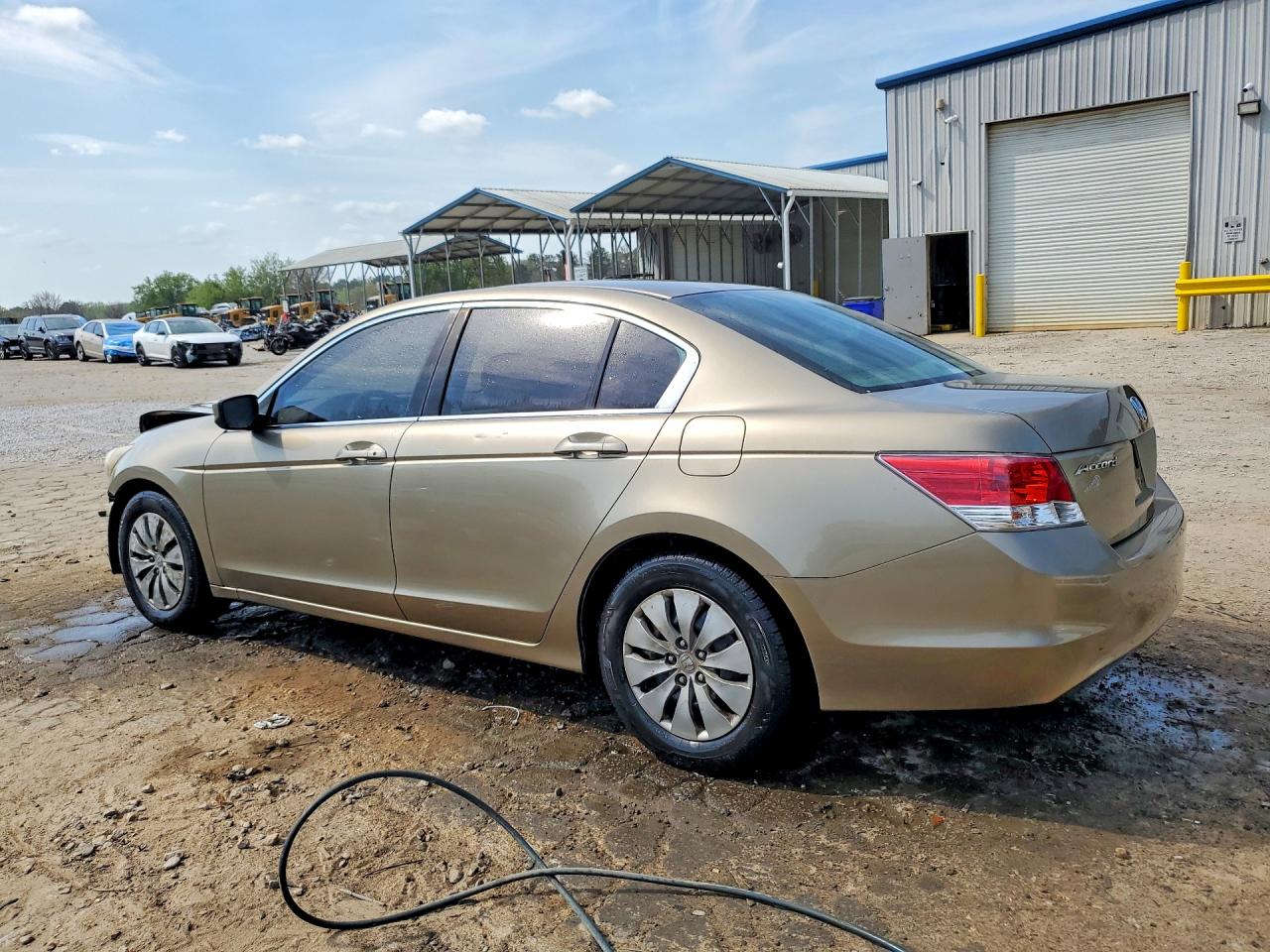 2010 HONDA ACCORD LX photo 3