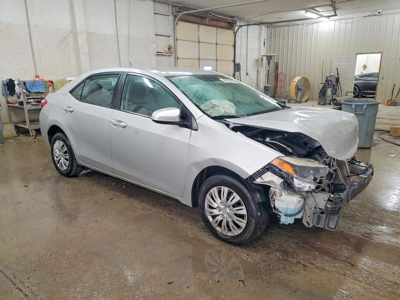 2016 TOYOTA COROLLA L photo 4