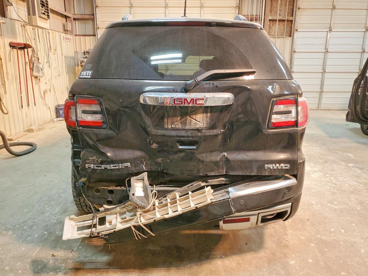 2016 GMC ACADIA DENALI photo 16