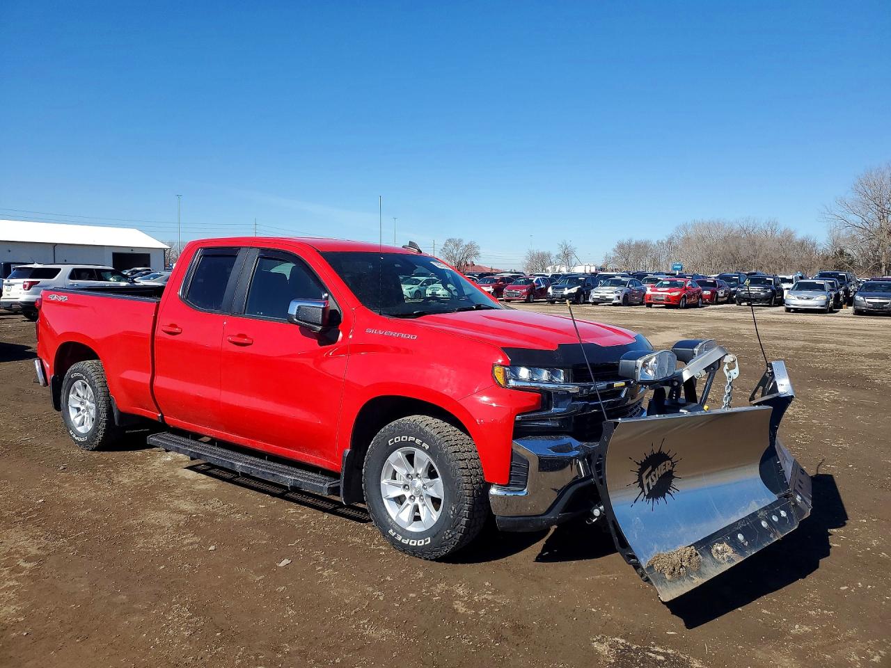 2020 CHEVROLET SILVERADO K1500 LT photo 4